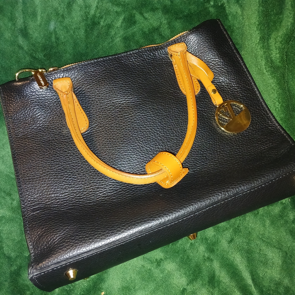 Valentina Black and Tan Leather Bag - Picture 1 of 9
